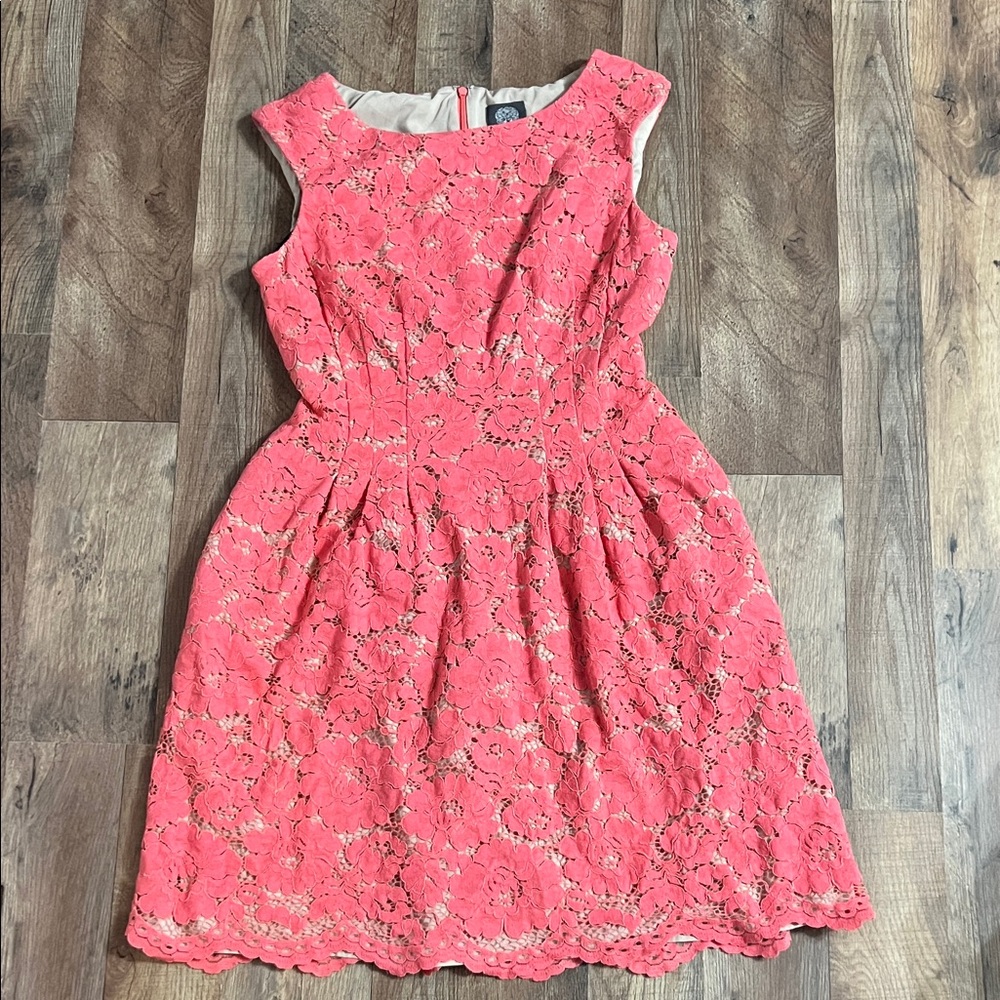 Vince Camuto Coral fit and flare Lace Dress with pockets sz 6